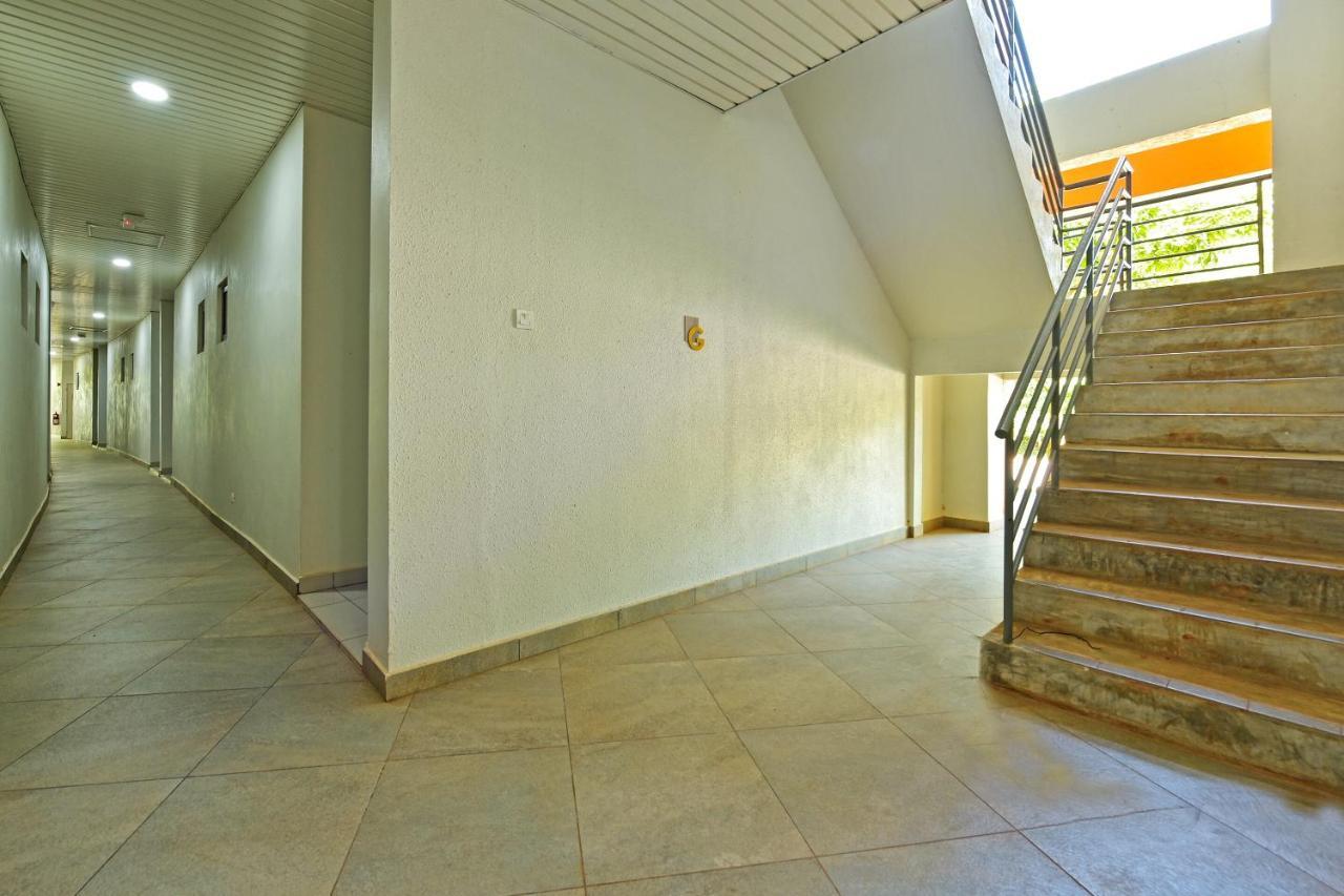 Capital O 90614 Cvia Ummul Hotel Padang Besar Zewnętrze zdjęcie