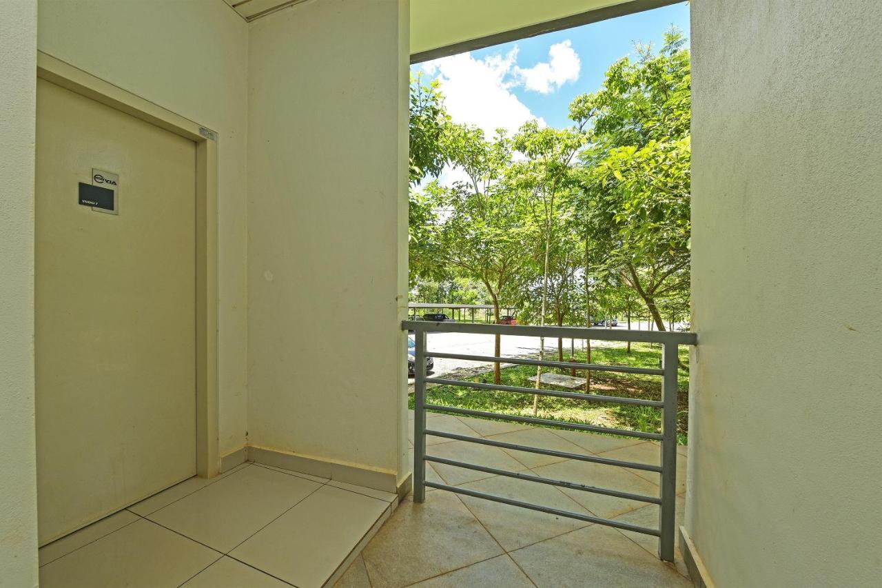 Capital O 90614 Cvia Ummul Hotel Padang Besar Zewnętrze zdjęcie