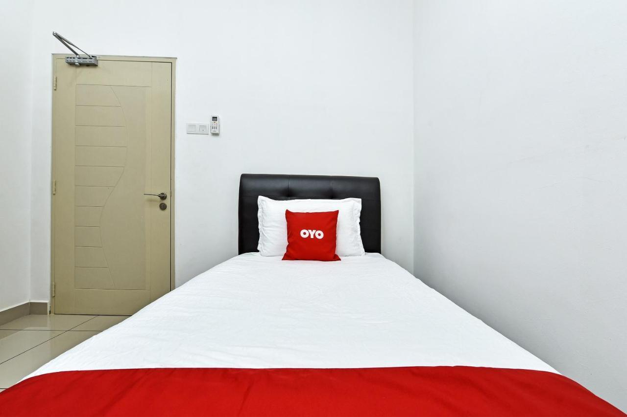 Capital O 90614 Cvia Ummul Hotel Padang Besar Zewnętrze zdjęcie